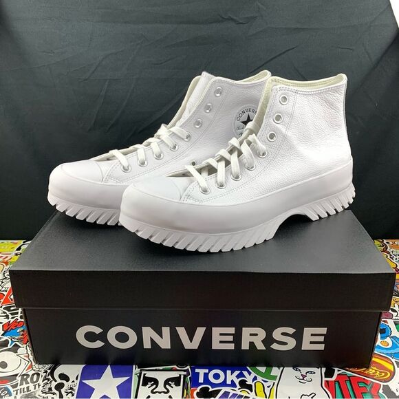 Converse Lugged 2.0 Leather All Star Women's Various Sizes - Picture 2 of 13